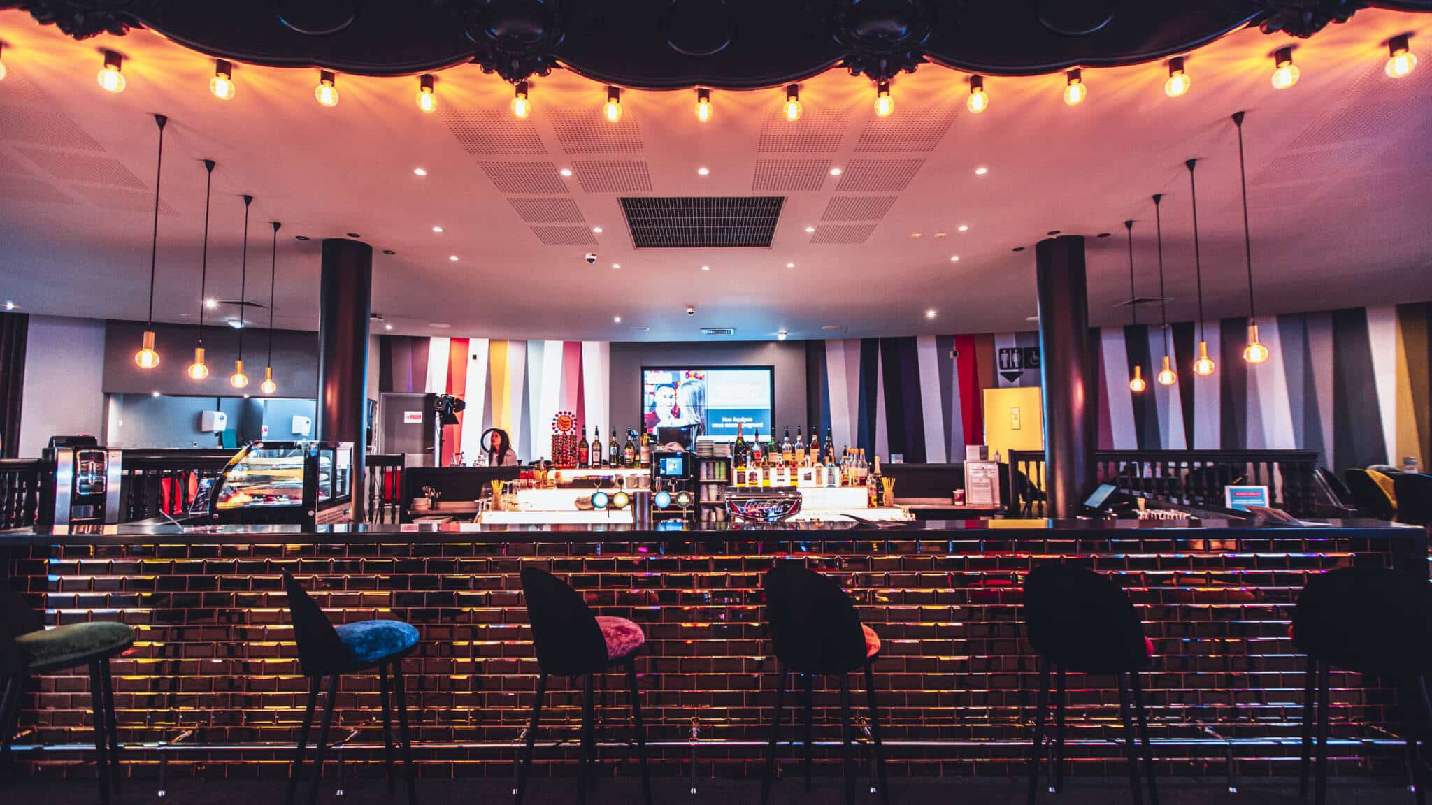 Bar und Lounge